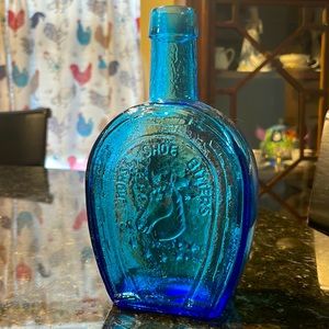 Weston table Vintage Wheaton Horseshoe and Horse Head Bitters Glass Bottle